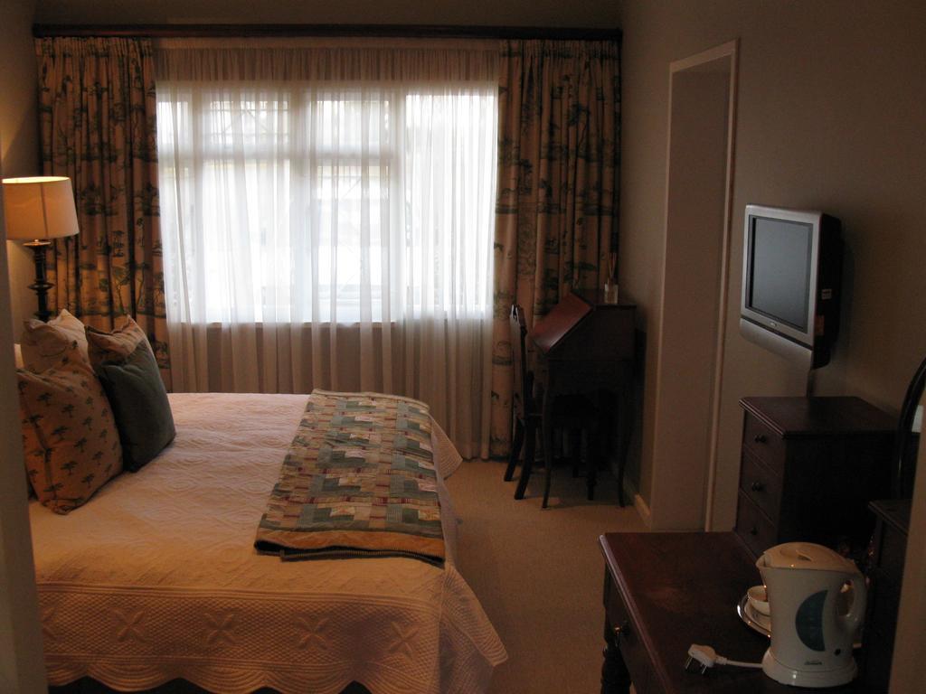 Sneezewood Farm Bed&Breakfast And Self-Catering Cottage Dundee Rom bilde